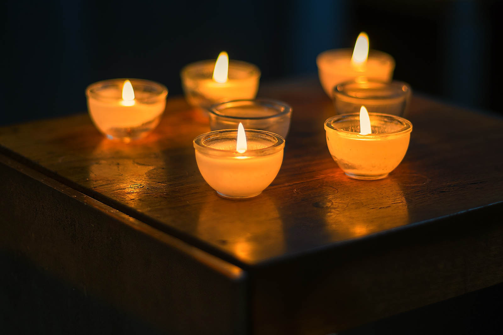 Life Threads Ceremonies | Funeral Celebrant, Abegael Fisher-Lang